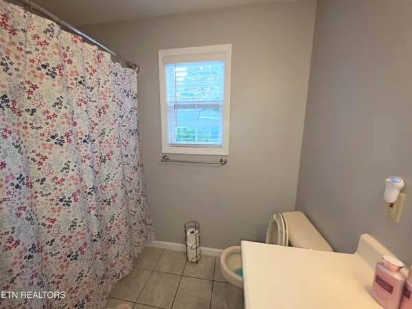 $399,900 | 110 Falcon Crest Drive, Harrogate, TN 37752