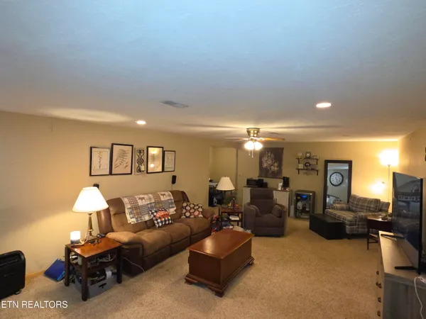 $399,900 | 110 Falcon Crest Drive, Harrogate, TN 37752
