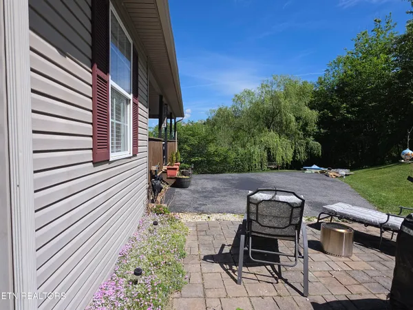 $399,900 | 110 Falcon Crest Drive, Harrogate, TN 37752