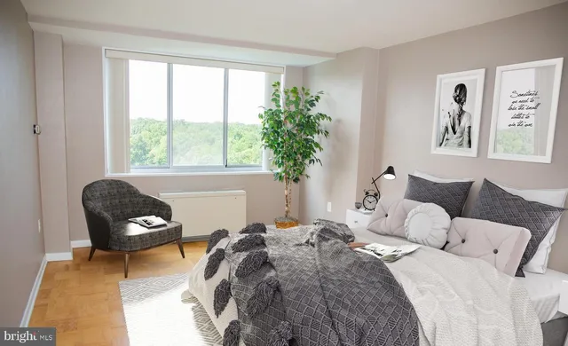 $1,950 | 10500 Rockville Pike, Unit 914, Rockville, MD 20852