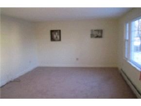 35 B Caldwell Road, Unit 35 Nashua, NH 03060 - Photo 5 of 6 Gallery Image 5