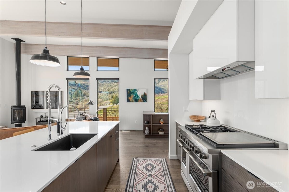 140 Clos Chevalle Road Chelan, WA 98816 - Photo 16 of 40