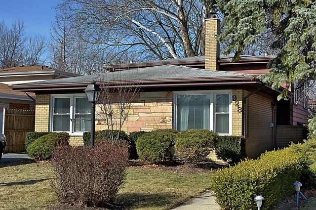 928 Long Road Glenview, IL 60025 - Photo 1 of 19