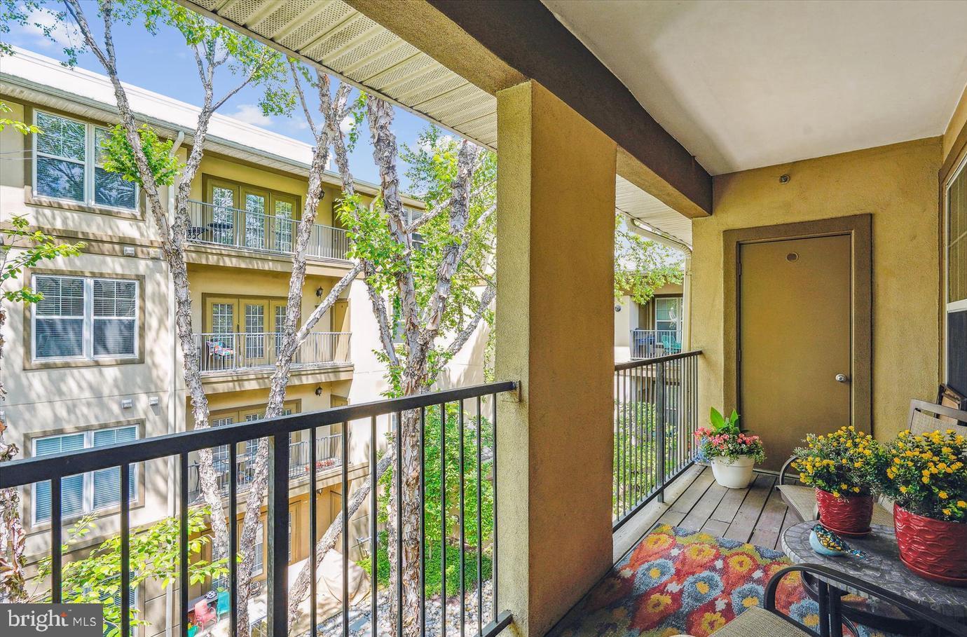 11800 Old Georgetown Road, Unit 1422 North Bethesda, MD 20852 - Photo 31 of 38 Balcony