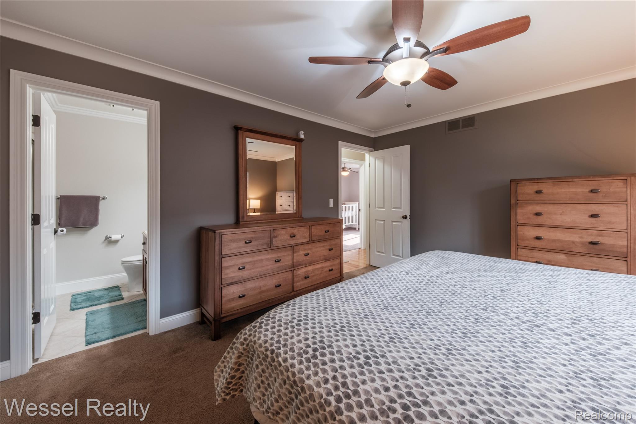 2096 Winchester Road Rochester, MI 48307 - Photo 19 of 41 winchester-019.jpg