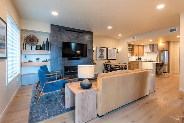 $689,000 | 760 Village Drive, Unit 307, Donnelly, ID 83615