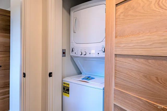 $689,000 | 760 Village Drive, Unit 307, Donnelly, ID 83615