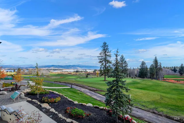 $689,000 | 760 Village Drive, Unit 307, Donnelly, ID 83615