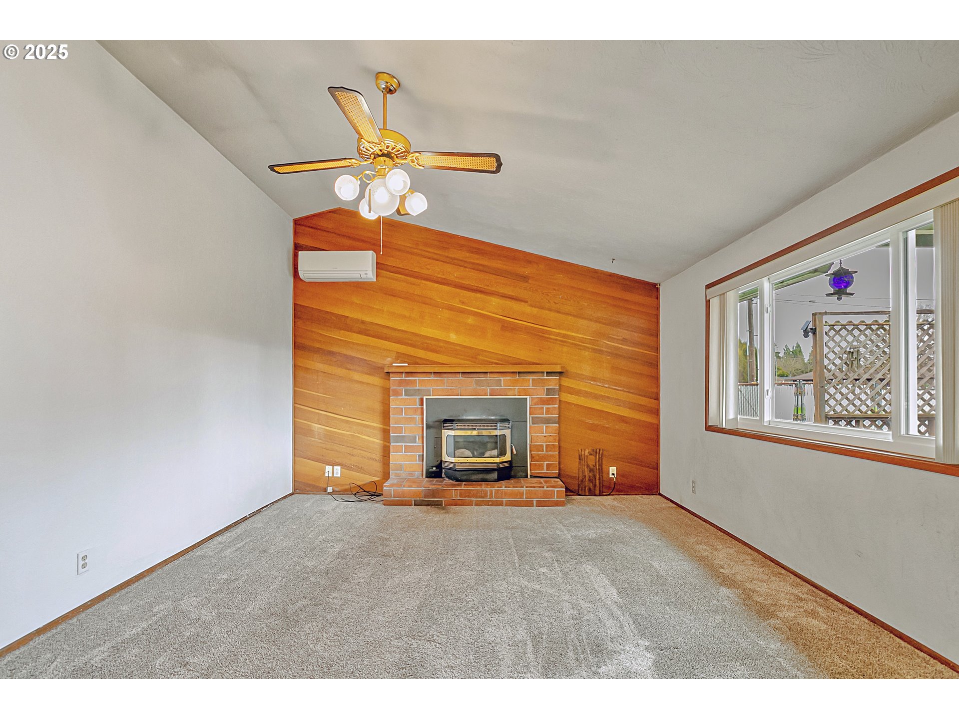 3095 Quiet Lane Eugene, OR 97404 - Photo 12 of 37