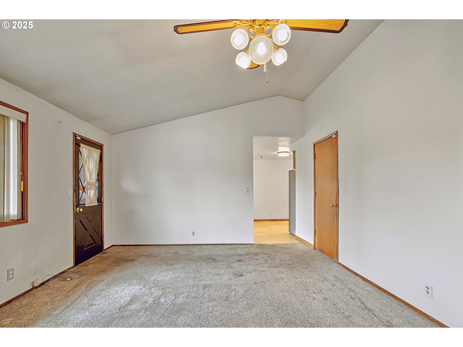 3095 Quiet Lane Eugene, OR 97404 - Photo 13 of 37