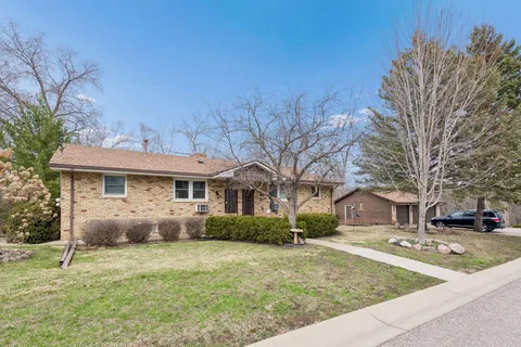 $600,000 | 200 Nolden Lane, Jordan, MN 55352