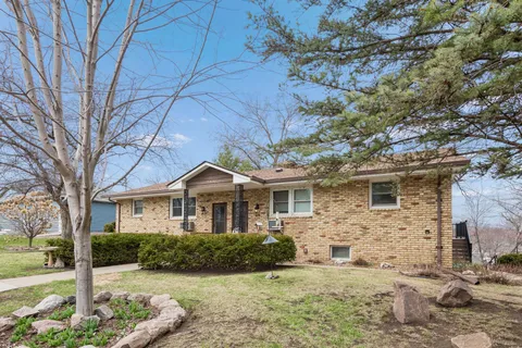 $600,000 | 200 Nolden Lane, Jordan, MN 55352