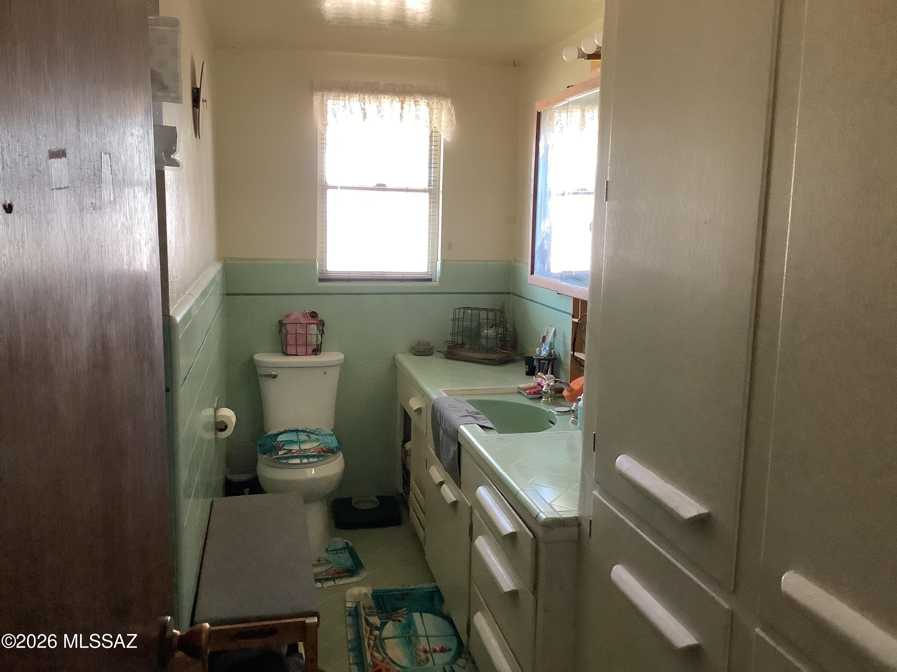 502 3rd Street Bowie, AZ 85605 - Photo 14 of 46 GUEST BATHROOM