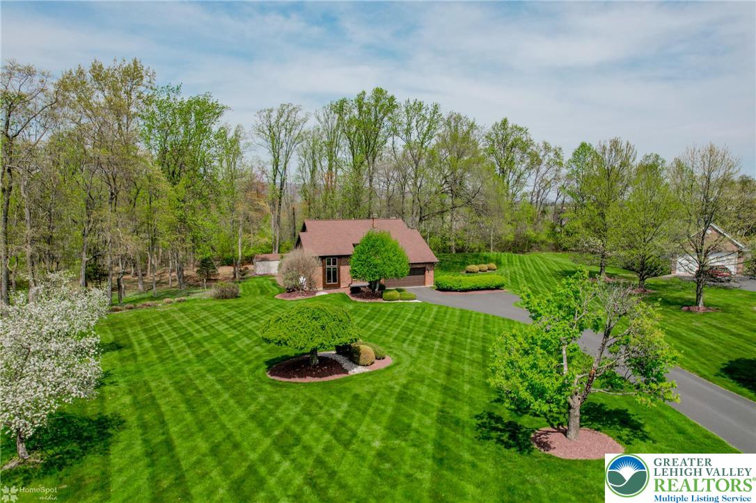 1208 Rone Drive Wind Gap, PA 18091 - Photo 4 of 78