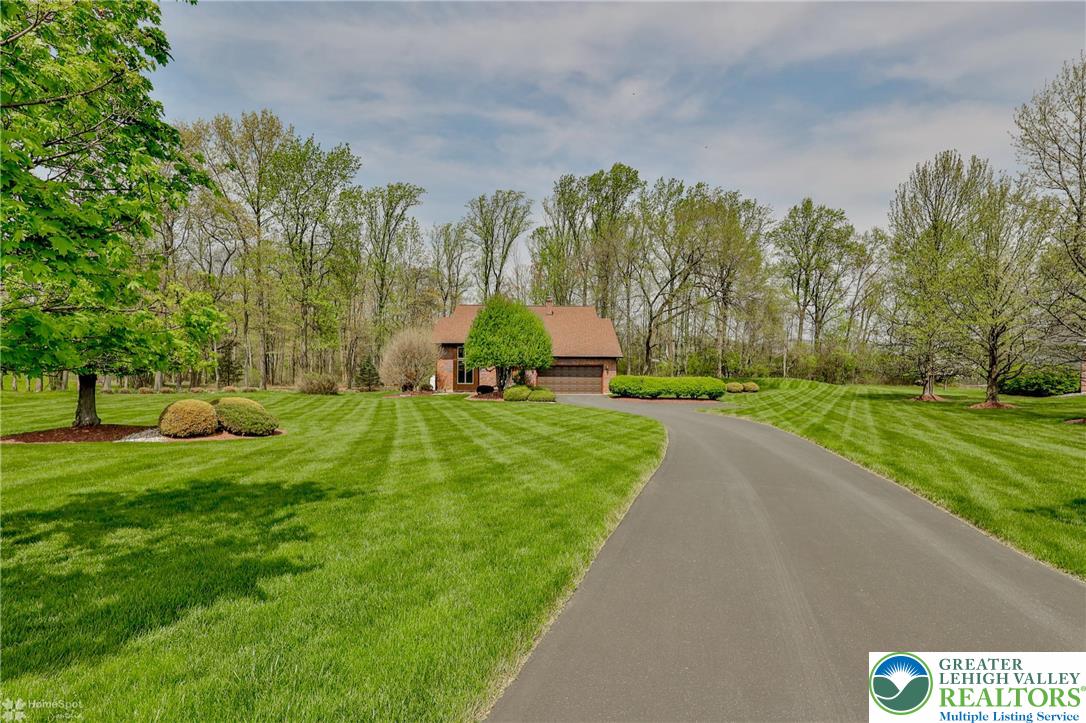 1208 Rone Drive Wind Gap, PA 18091 - Photo 5 of 78