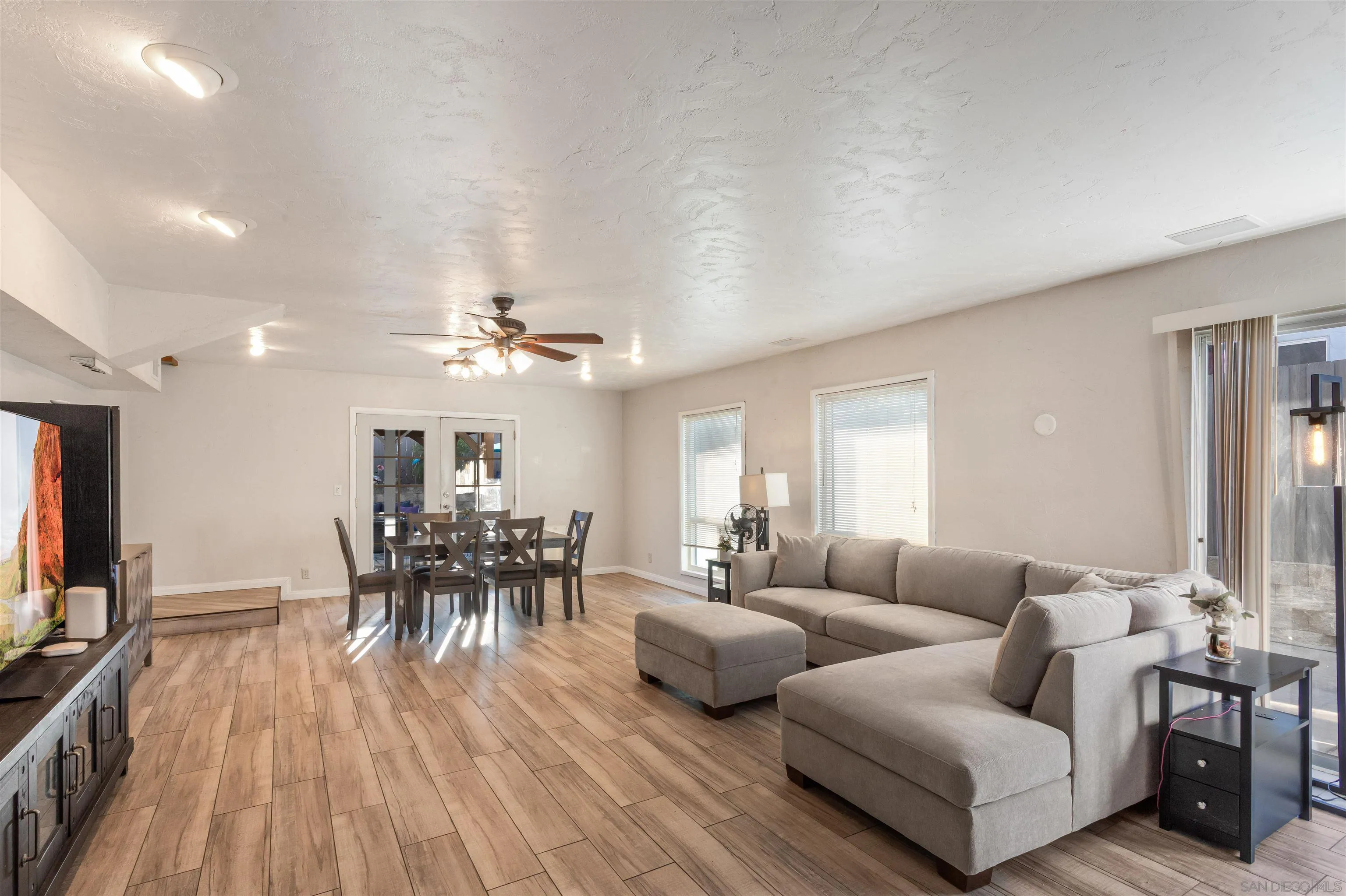 10014 Gem Tree Way Santee, CA 92071 - Photo 11 of 40