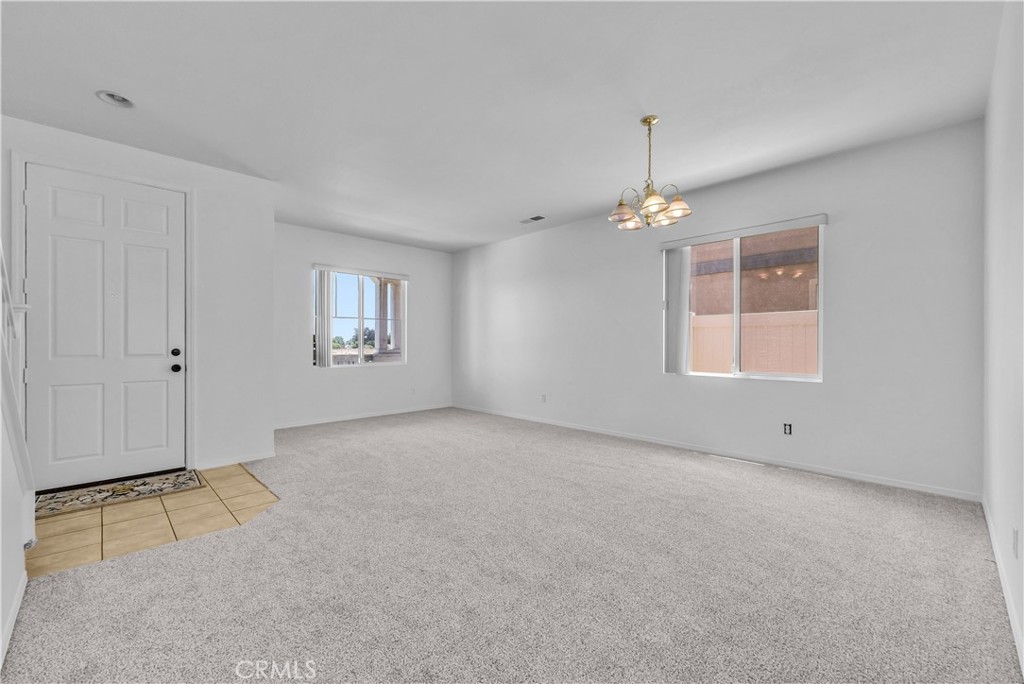 906 Sparrow Way Perris, CA 92571 - Photo 4 of 30