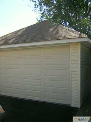 22 Reed Street Edison, NJ 08817 - Photo 6 of 6 Gallery Image 6