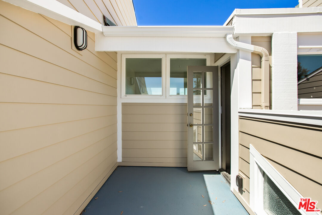 2845 Harbor Boulevard Oxnard, CA 93035 - Photo 34 of 47 a view of front door and porch