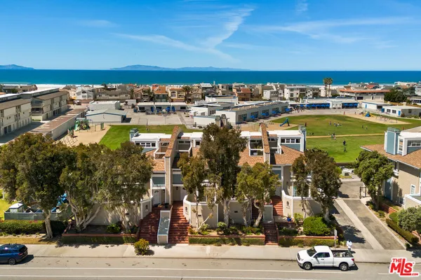 $899,000 | 2845 Harbor Boulevard, Oxnard, CA 93035