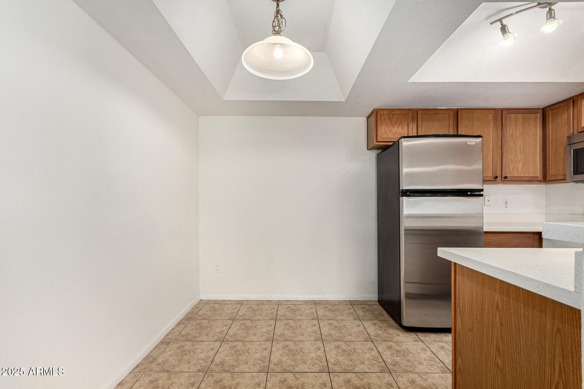 1720 East Thunderbird Road, Unit 1094 Phoenix, AZ 85022 - Photo 9 of 44 dining area