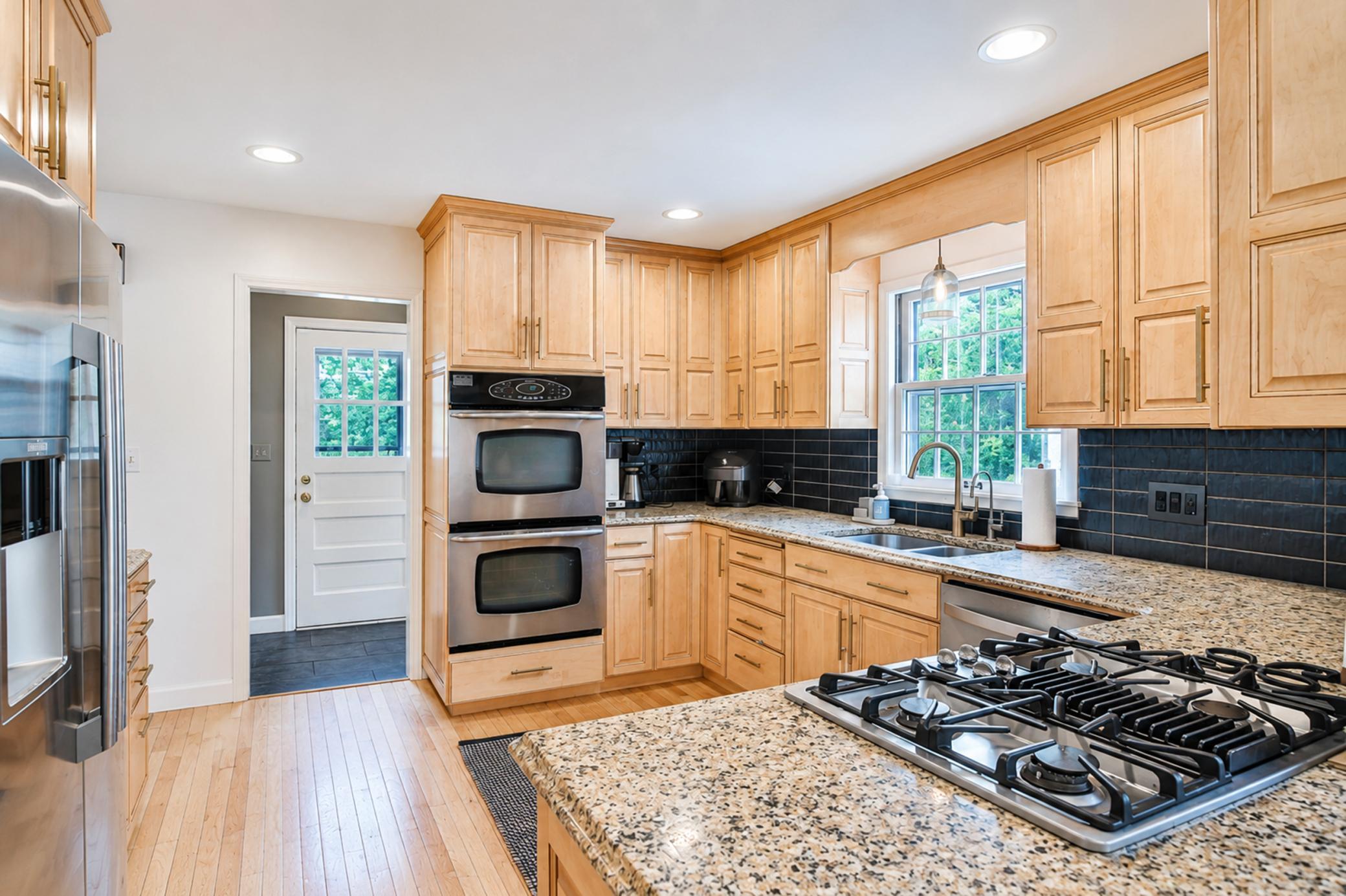 823 Memorial Parkway Southwest Rochester, MN 55902 - Photo 14 of 30 Gallery Image 14