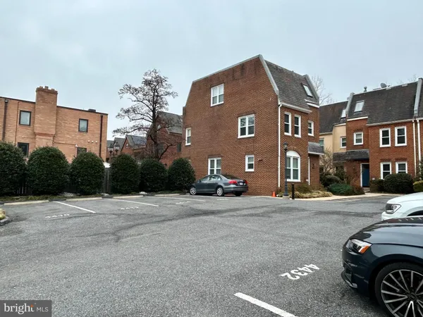$5,300 | 4416 Lingan Road Northwest, Washington, DC 20007