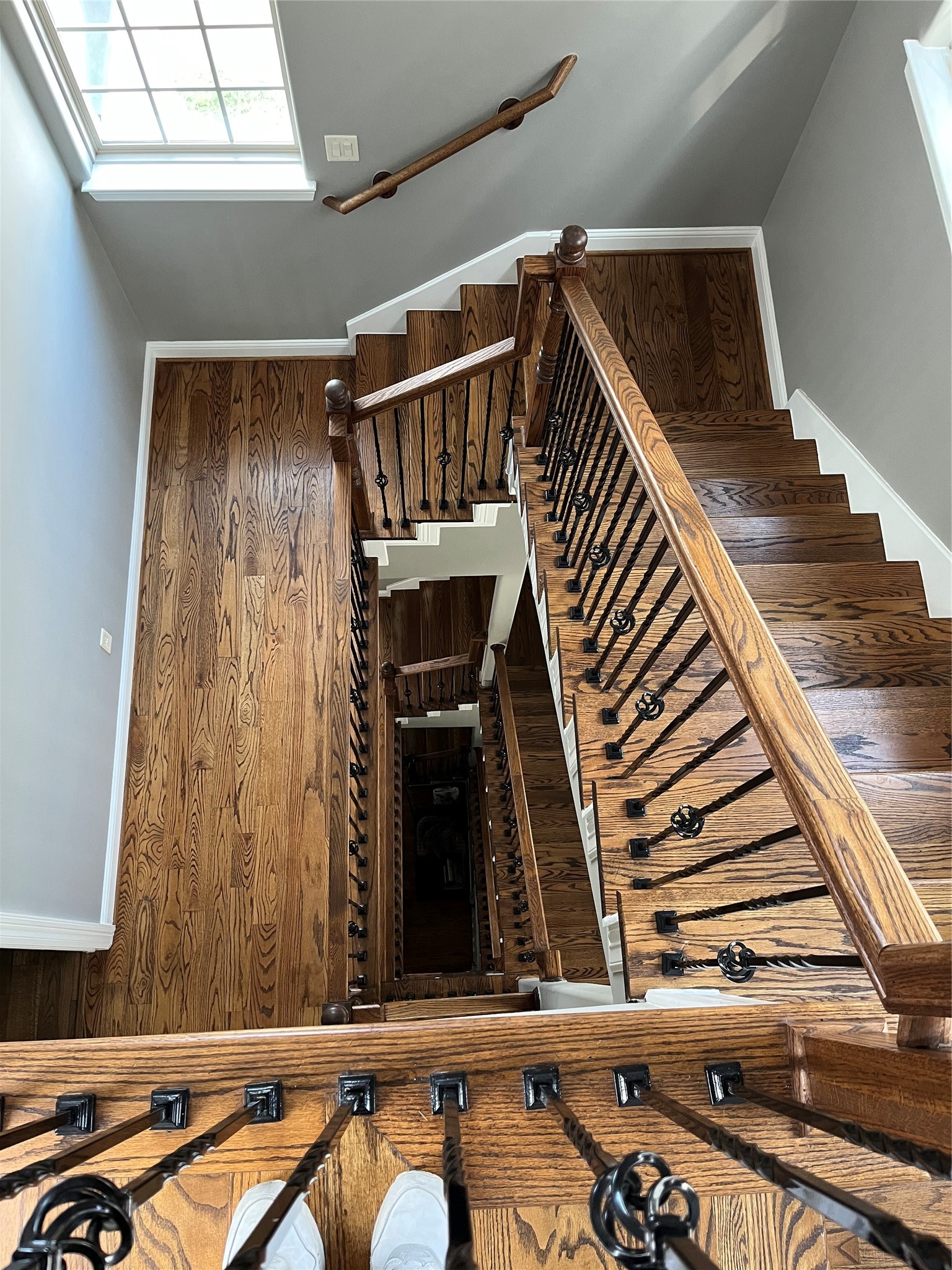 4406 Crawford Street Houston, TX 77004 - Photo 13 of 19 a view of entryway