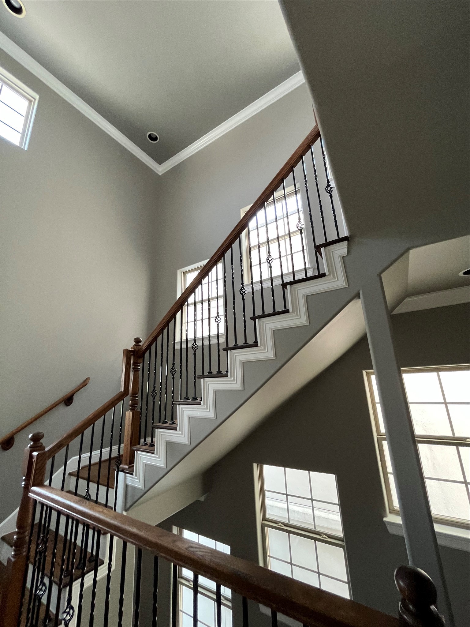 4406 Crawford Street Houston, TX 77004 - Photo 17 of 19 a view of entryway