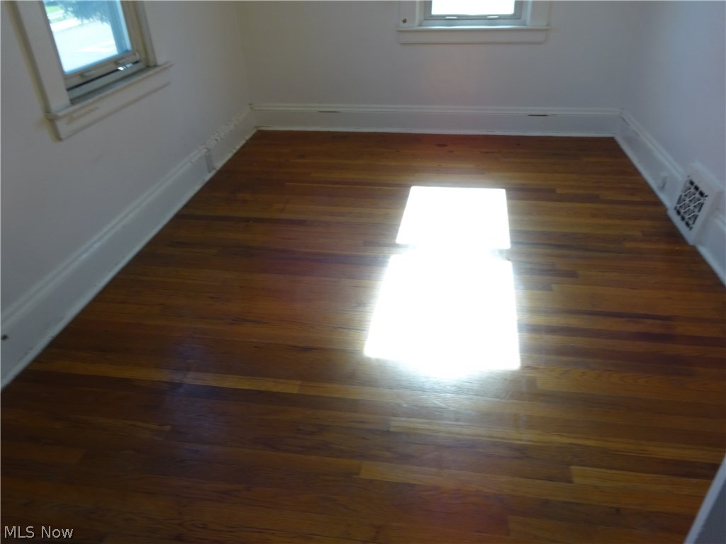 5426 Turney Road Cleveland, OH 44125 - Photo 4 of 9 Gallery Image 4