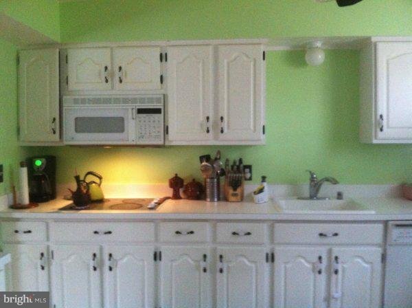7507 Garrison Road Hyattsville, MD 20784 - Photo 5 of 11 Kitchen