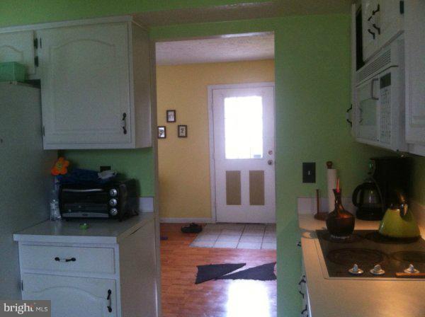 7507 Garrison Road Hyattsville, MD 20784 - Photo 6 of 11 Kitchen
