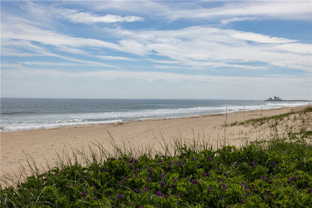 7 Ocean View Highway Westerly, RI 02891 - Photo 22 of 29
