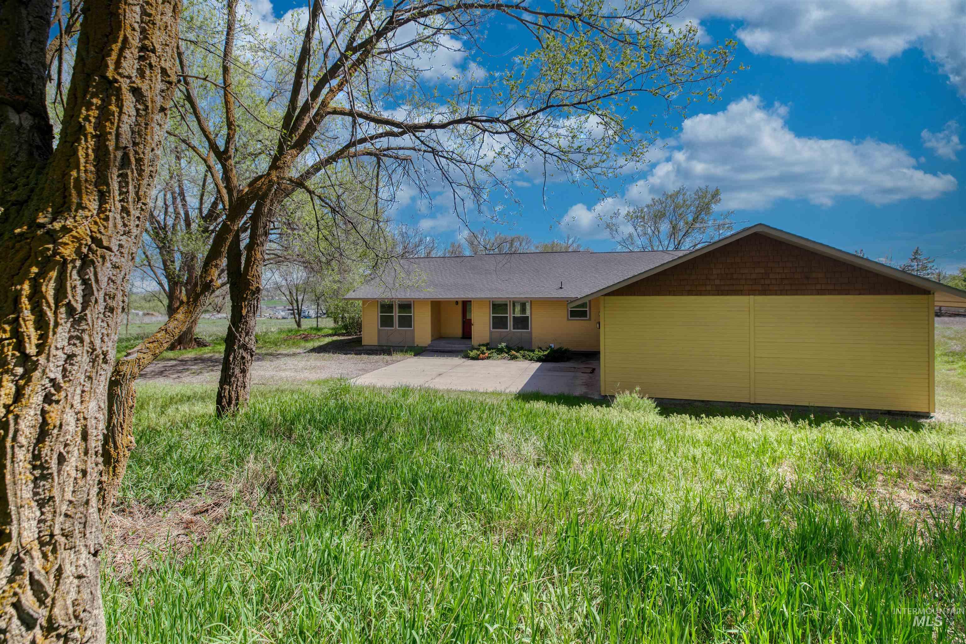1295 15th Street Vale, OR 97918 - Photo 42 of 50 View of single story home