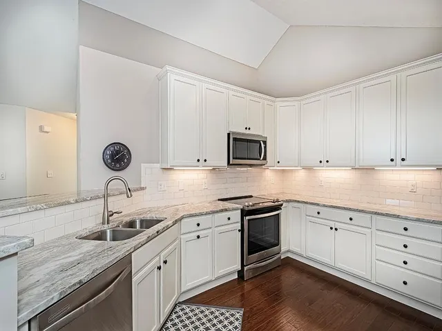 $459,900 | 2174 Westview Circle, Harmony, PA 16037