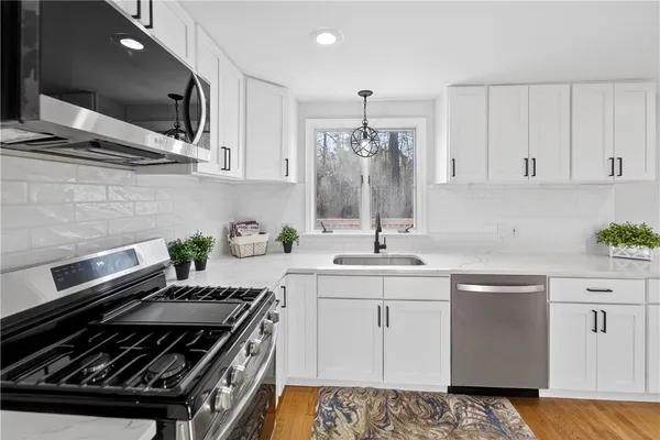 $594,900 | 155 Birkshire Drive, Warwick, RI 02886