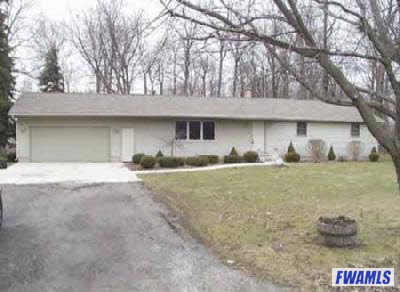 219 Gump Road East Fort Wayne, IN 46845 - Photo 1 of 12