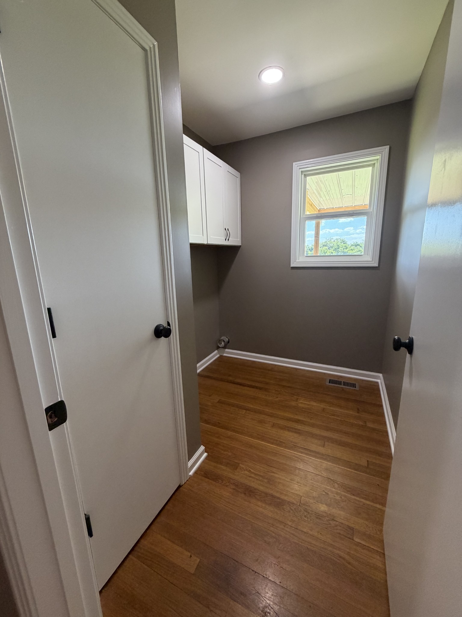 2280 Graham Cemetery Road Clarksville, TN 37043 - Photo 11 of 19 a view of an empty room