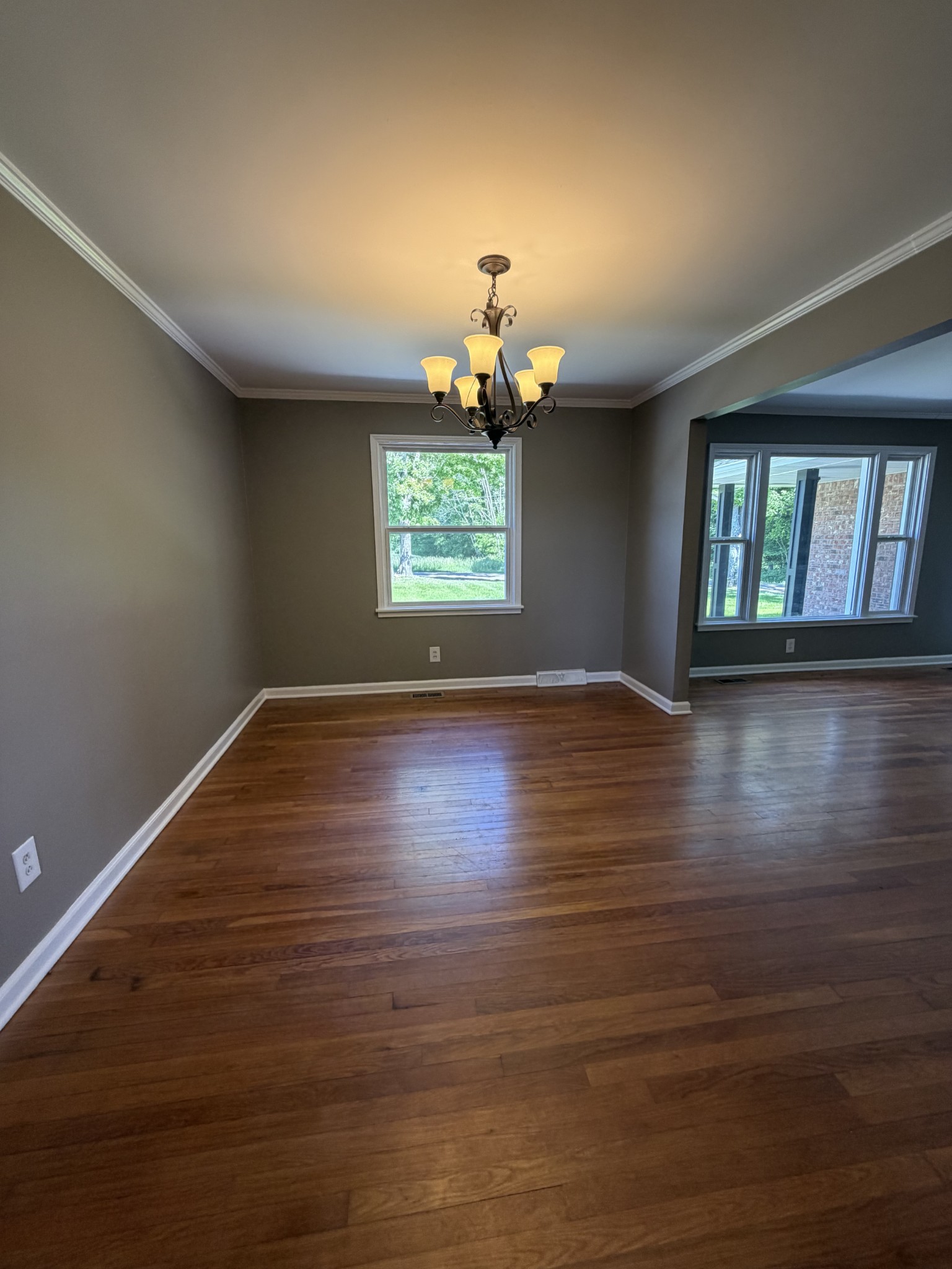 2280 Graham Cemetery Road Clarksville, TN 37043 - Photo 6 of 19 a view of room with window ceiling fan and hardwood floor