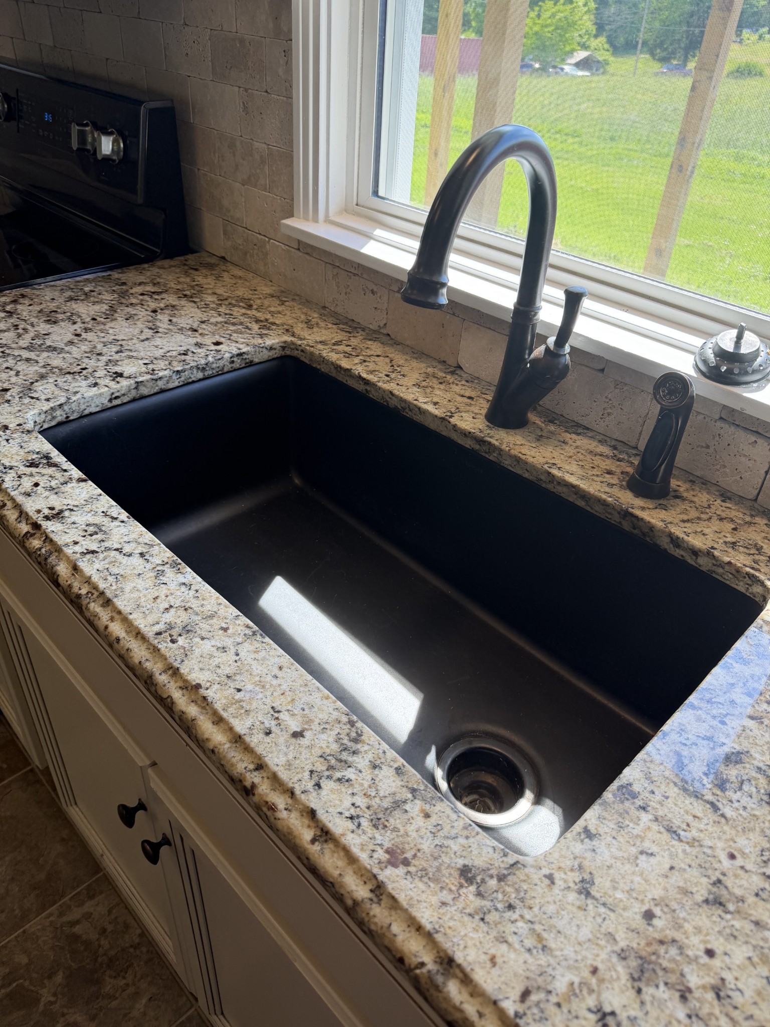 2280 Graham Cemetery Road Clarksville, TN 37043 - Photo 10 of 19 a close view of sink and tap
