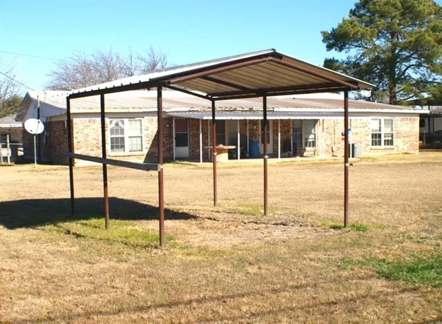 $189,900 | 511 California Street, Clyde, TX 79510