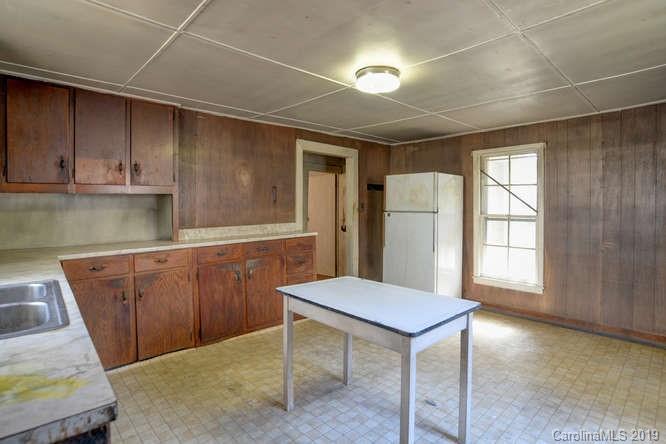 538 Hughey Road, Unit 1 Alexander, NC 28701 - Photo 9 of 47 Gallery Image 9