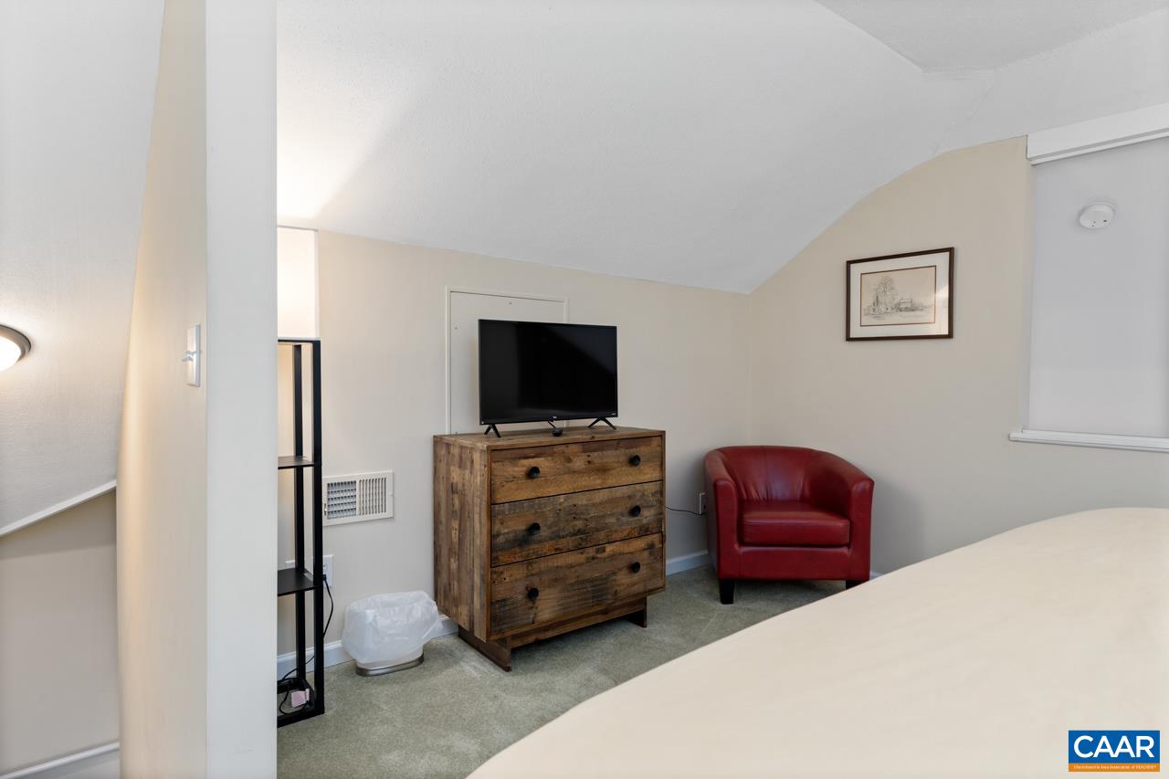 2078 Stone Ridge Roseland, VA 22967 - Photo 28 of 39 a view of room with furniture and a flat screen tv