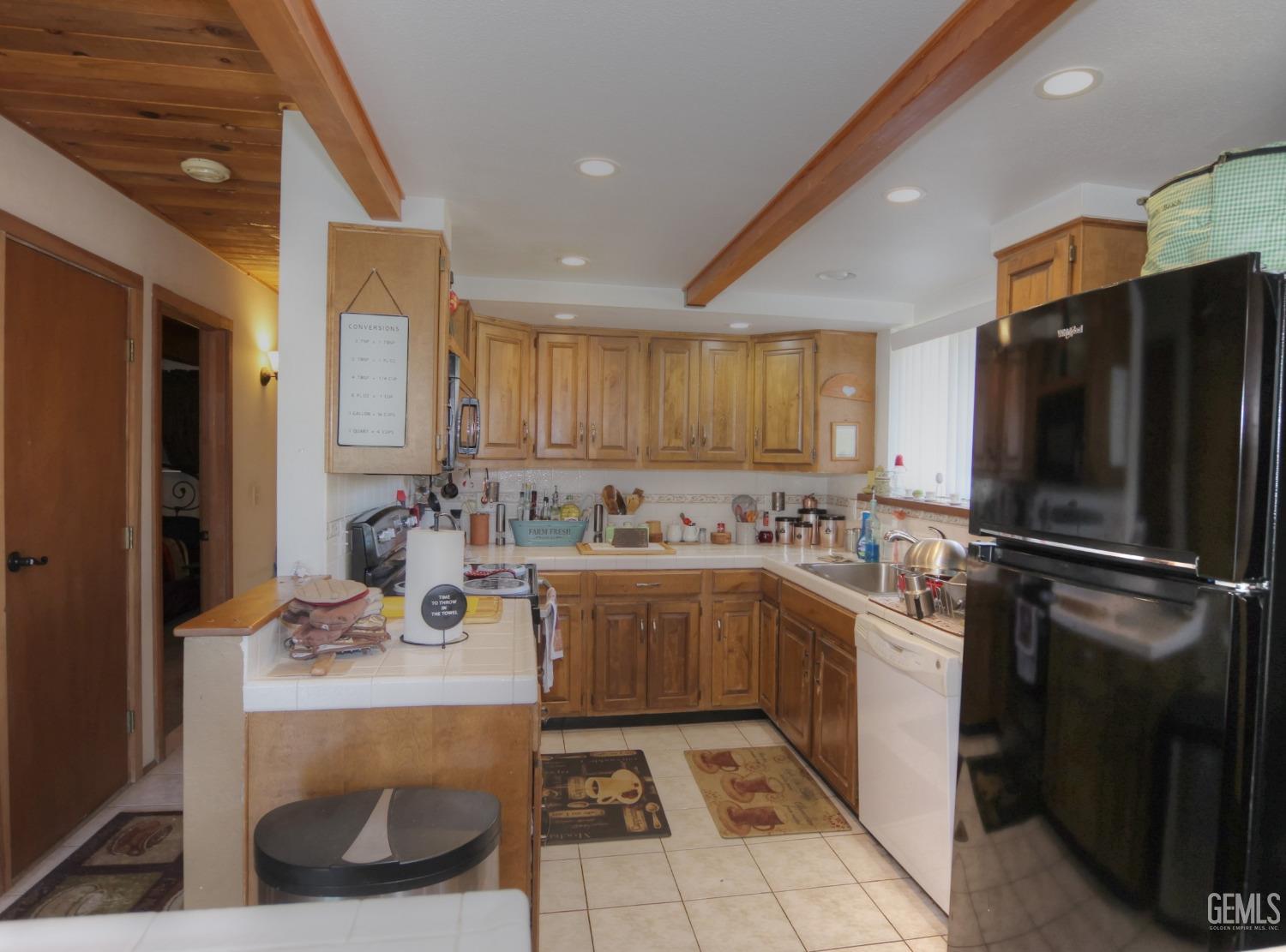 Undisclosed Address Tehachapi, CA 93561 - Photo 10 of 28