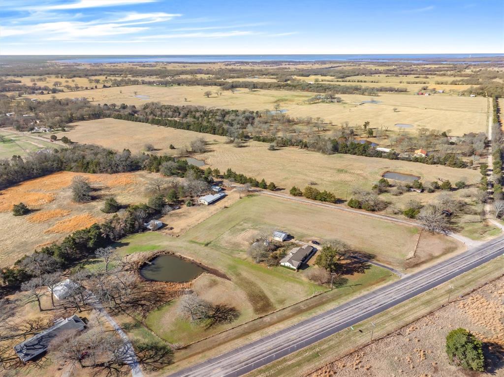 276 Point Tx 75472 Point, TX 75472 - Photo 4 of 18 a view of an ocean and beach