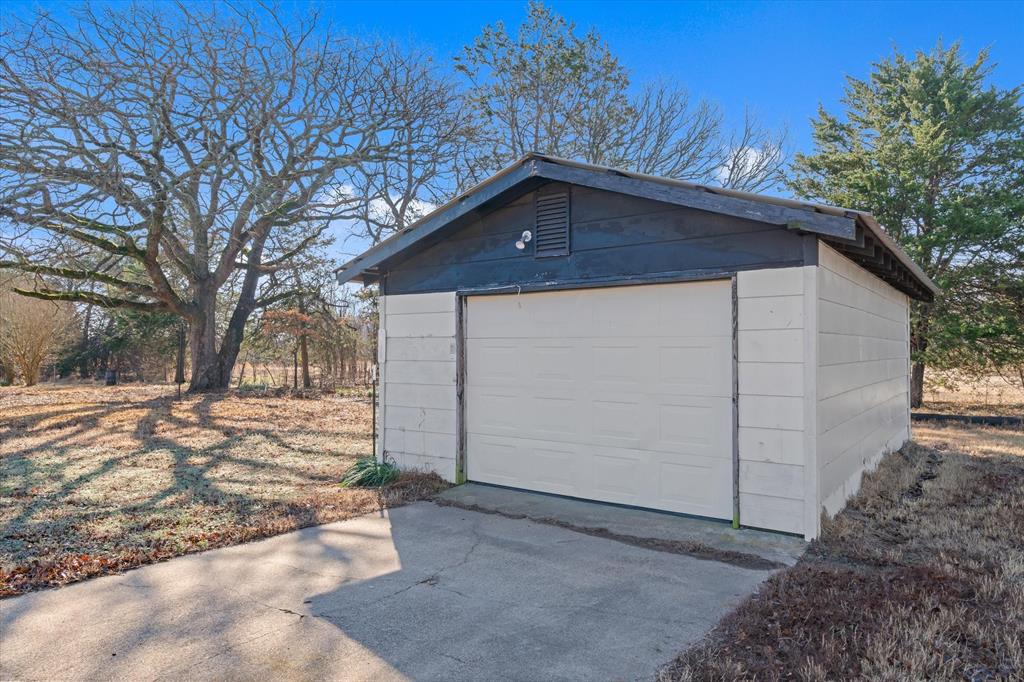 276 Point Tx 75472 Point, TX 75472 - Photo 9 of 18 a front view of a house with a yard