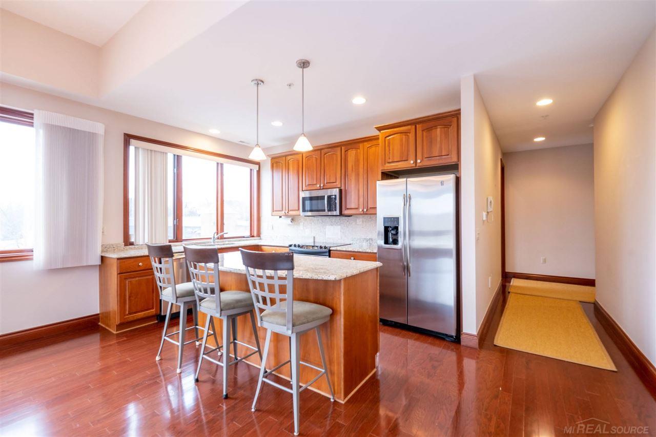 714 North Main Street, Unit 207 Rochester, MI 48307 - Photo 12 of 44