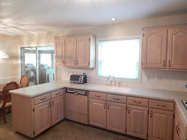 6607 Rustic Ridge Trail Grand Blanc, MI 48439 - Photo 2 of 19 21150175-1.JPG