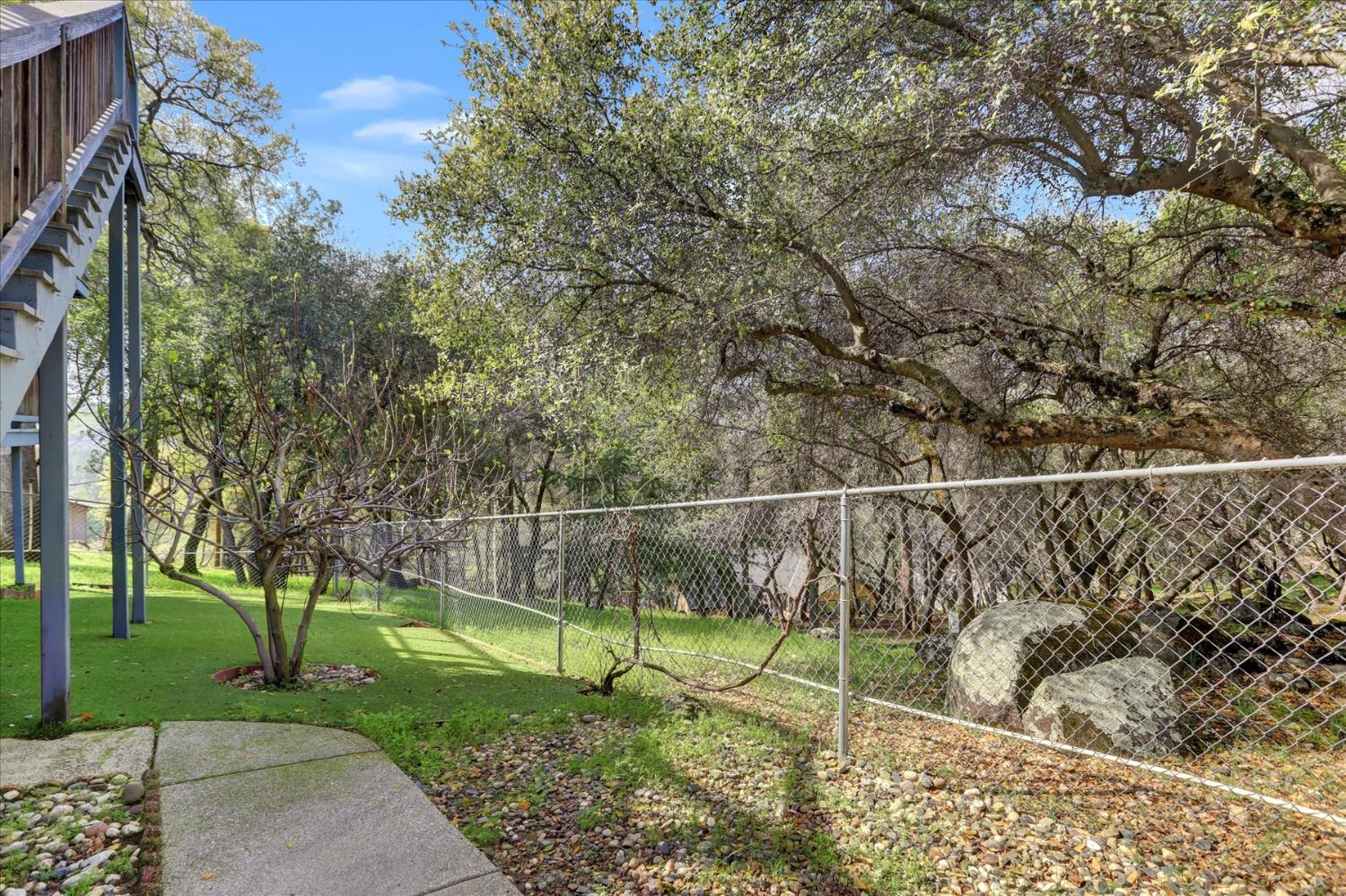 18167 Deer Run Penn Valley, CA 95946 - Photo 64 of 92 Fully fenced Dog Run!