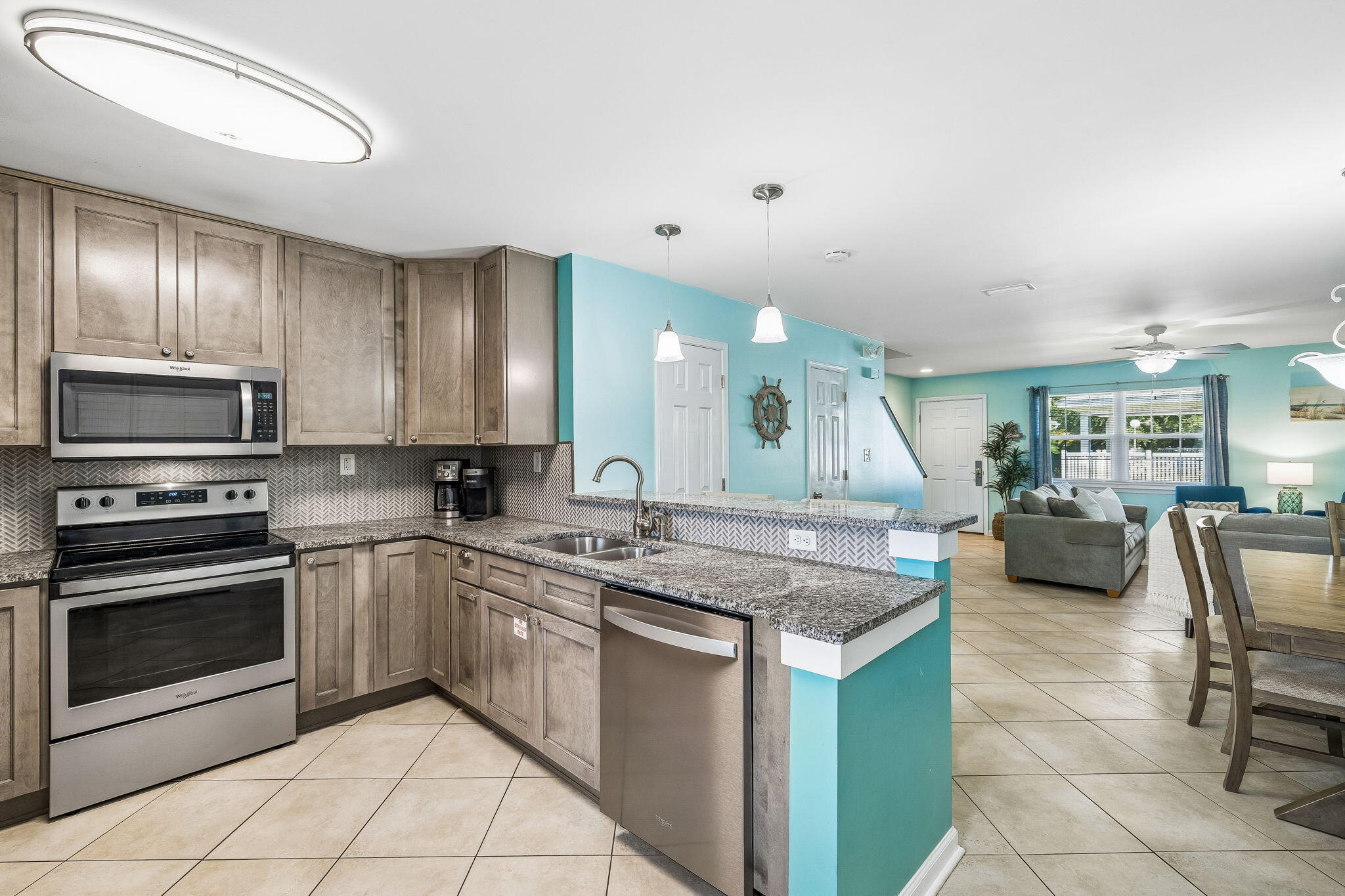241 Ellis Road, Unit 20 Miramar Beach, FL 32550 - Photo 11 of 47 Kitchen